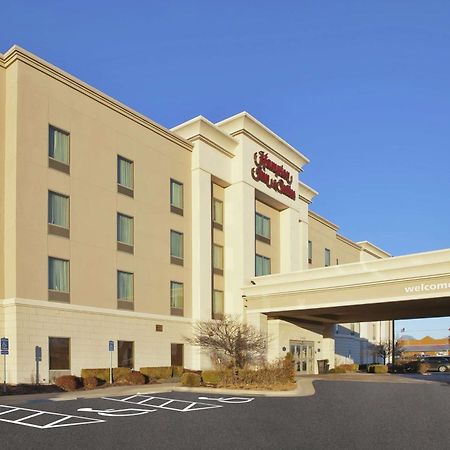 Hampton Inn & Suites Wichita-Northeast Buitenkant foto