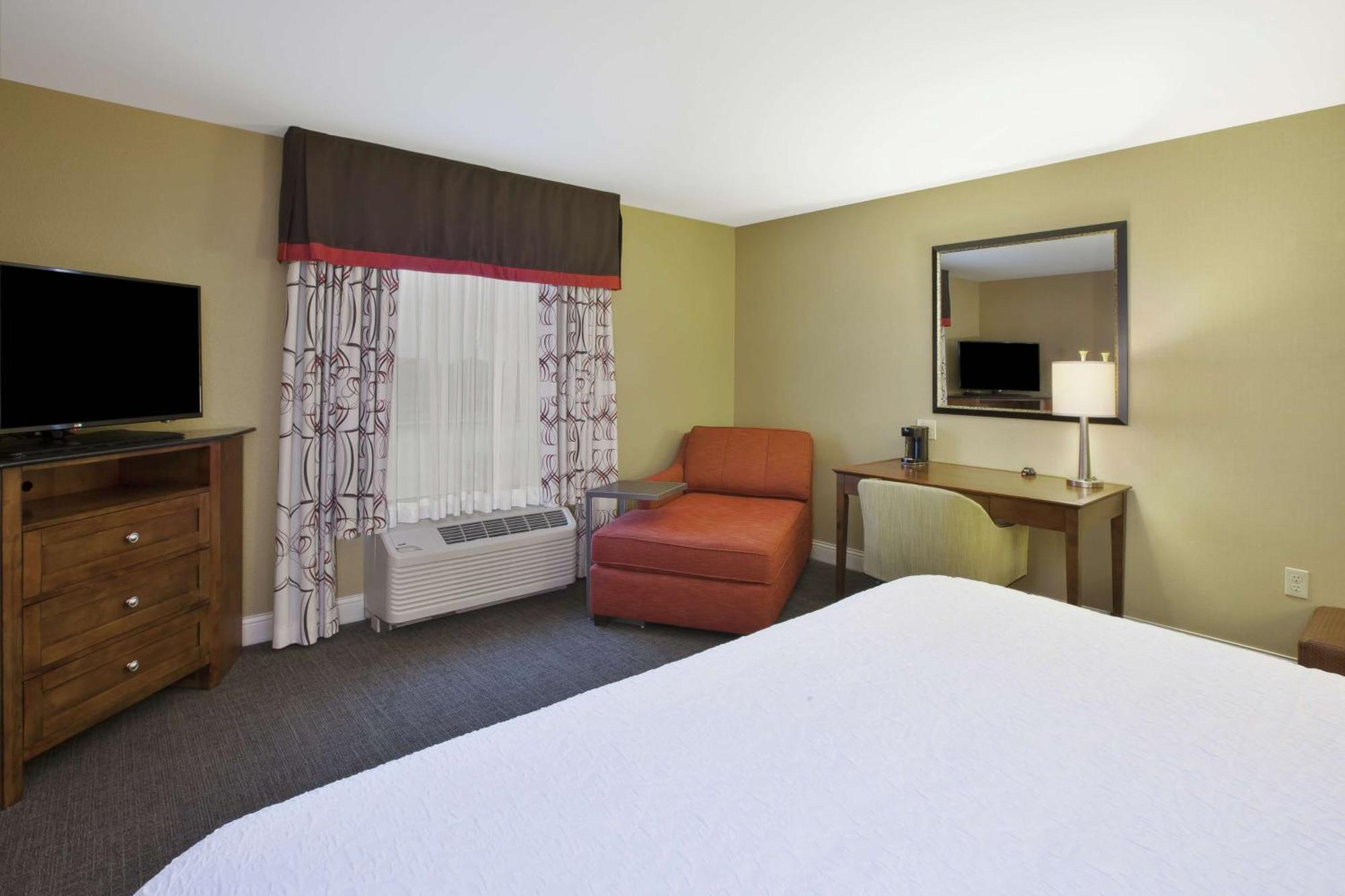 Hampton Inn & Suites Wichita-Northeast Buitenkant foto
