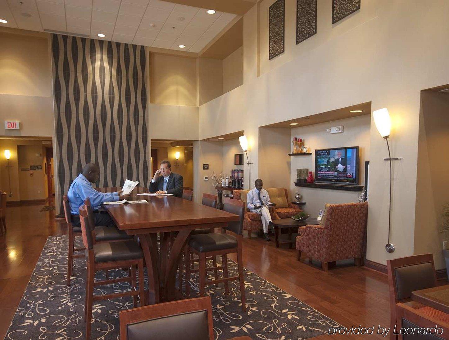 Hampton Inn & Suites Wichita-Northeast Restaurant foto