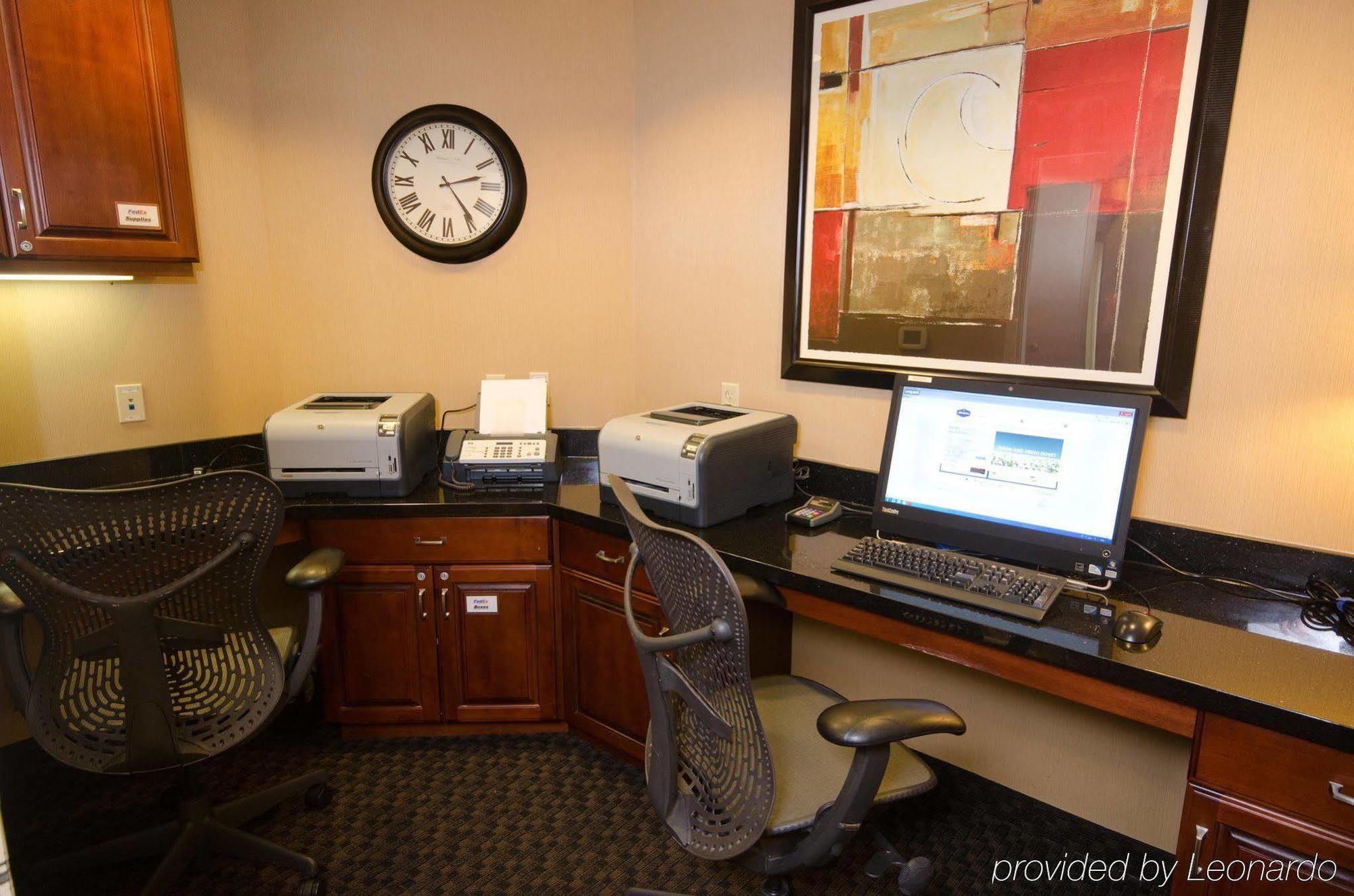 Hampton Inn & Suites Wichita-Northeast Buitenkant foto